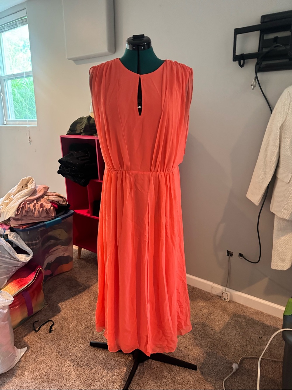 Banana Republic Coral Sleeveless Keyhole Maxi Dress